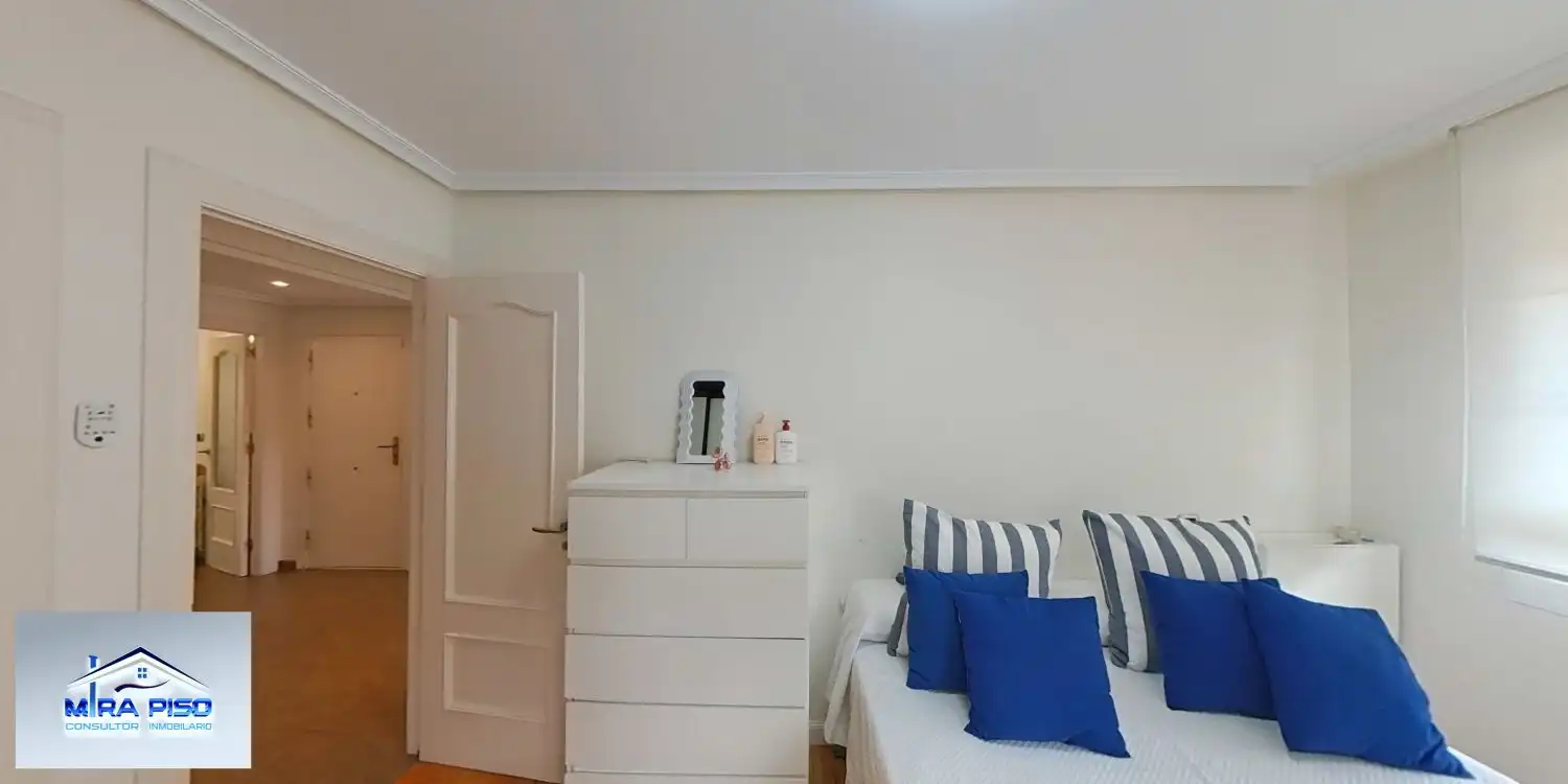 Dormitori de Planta baixa en venda en Santoña amb Calefacció i Terrassa