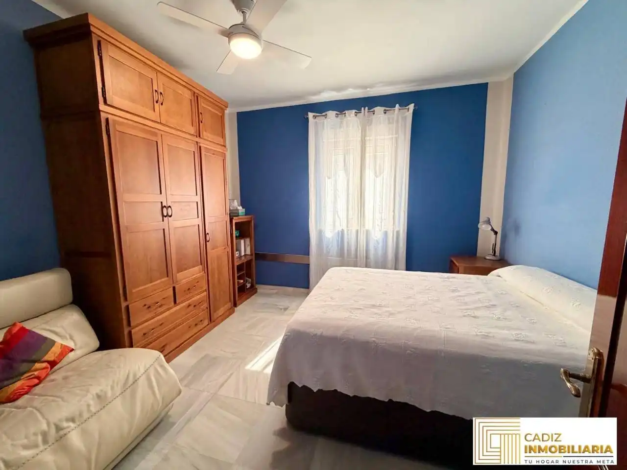 Schlafzimmer von Wohnung zum Verkauf in Cádiz mit Klimaanlage