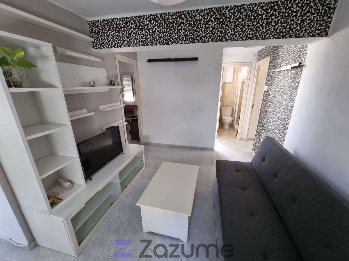 Living room of Flat to rent in  Sevilla Capital  with Air Conditioner, Heating and Furnished