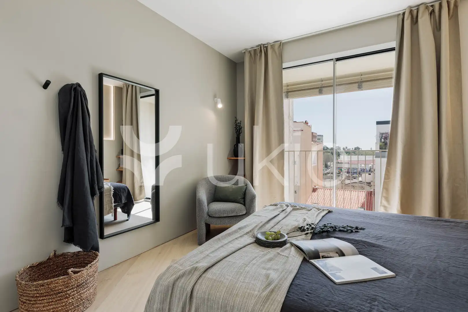 Bedroom of Apartments for rent in Barcelona  with Air Conditioner, Heating and Terrace