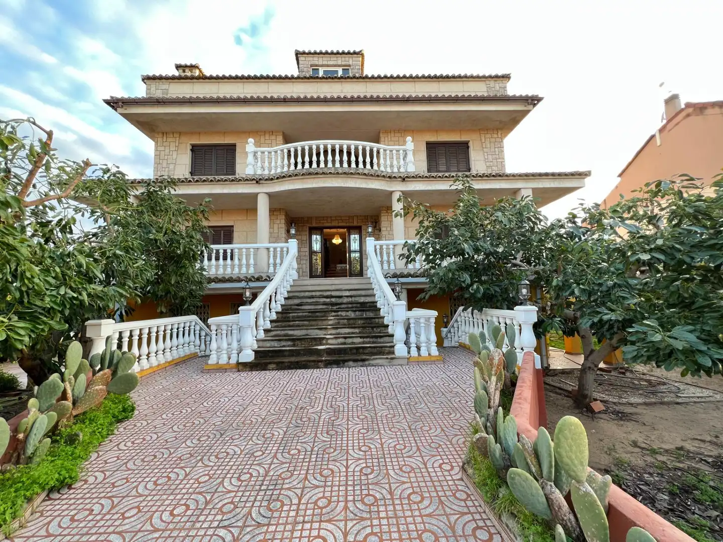 Vista exterior de Casa o chalet en venta en Polinyà de Xúquer con Calefacción, Jardín privado y Terraza