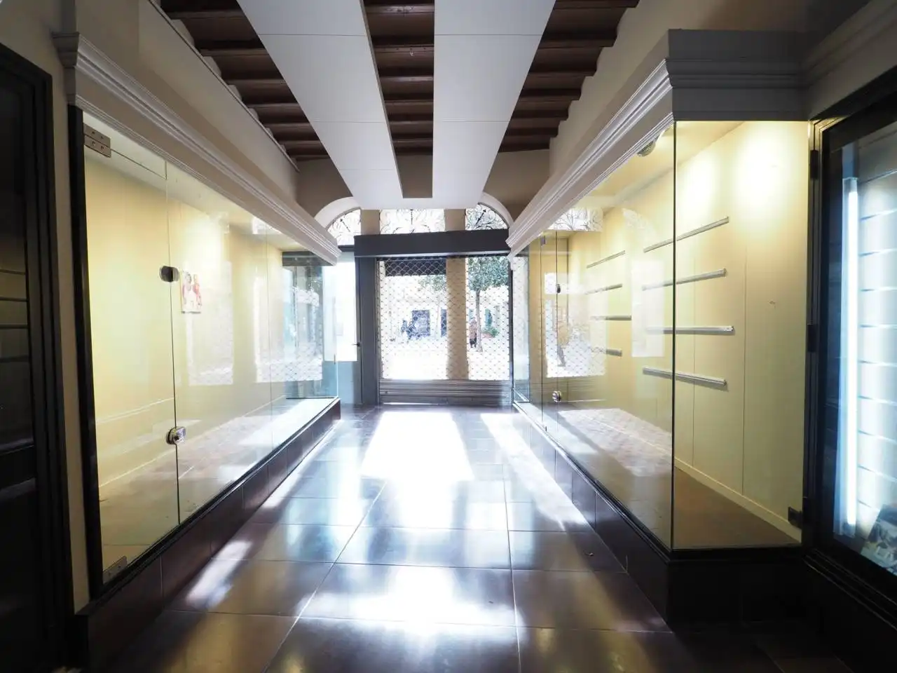 Local comercial de lloguer a Plaza de les Olles 12, imagen 13