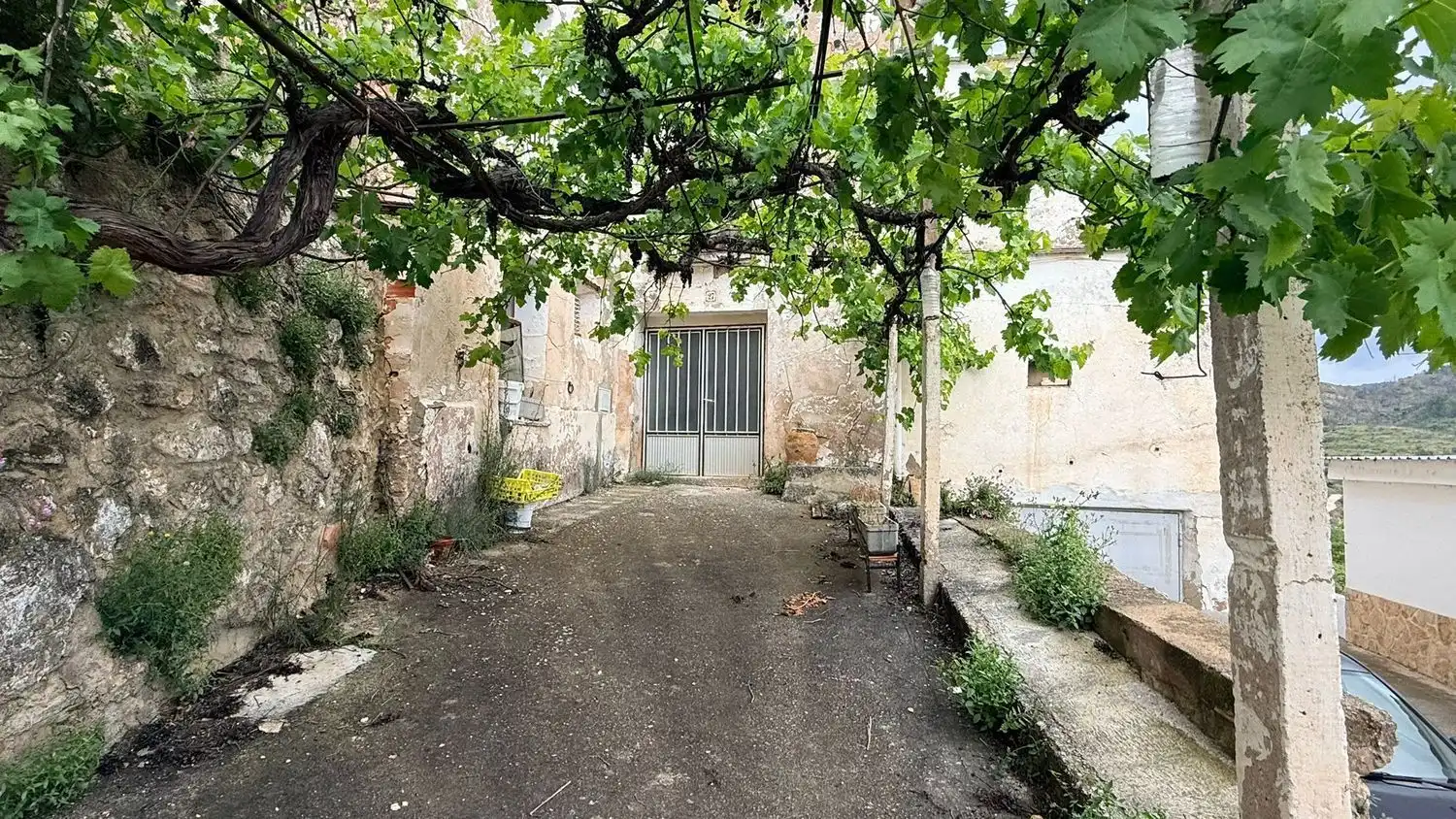 Exterior view of Houses for sale in Montán  with Storage room