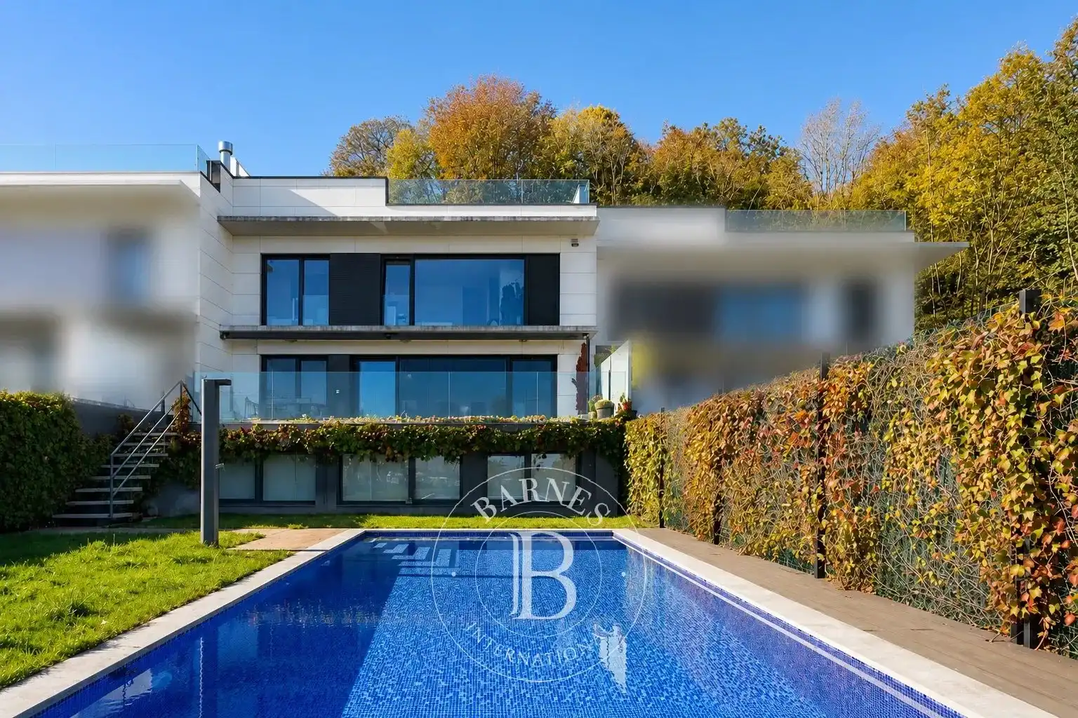 Vista exterior de Casa o xalet en venda en Donostia - San Sebastián  amb Calefacció, Terrassa i Piscina
