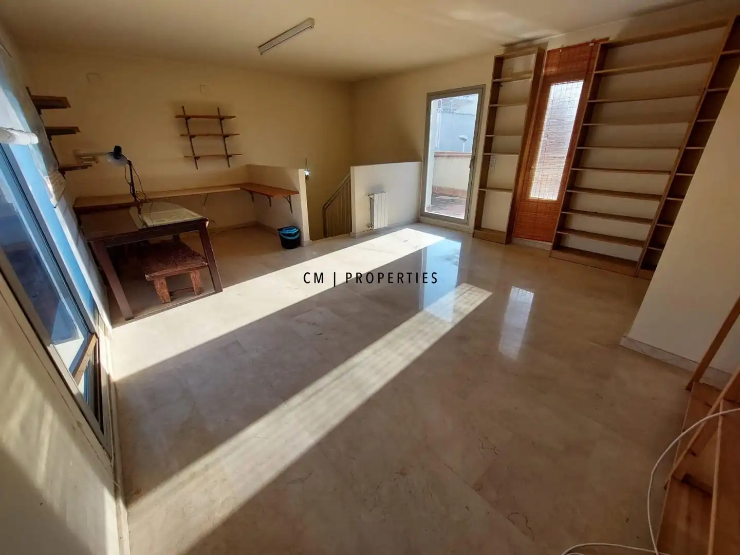 Sala de estar de Casa adosada de alquiler en Rocafort con Aire acondicionado, Calefacción y Terraza