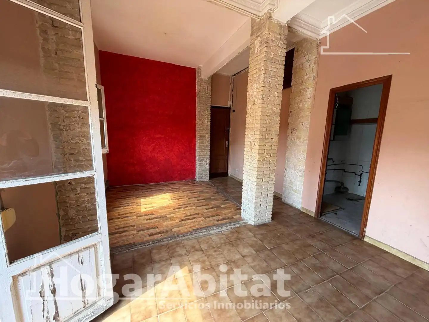 Habitación de Piso en venta en Valencia con Trastero y Balcón