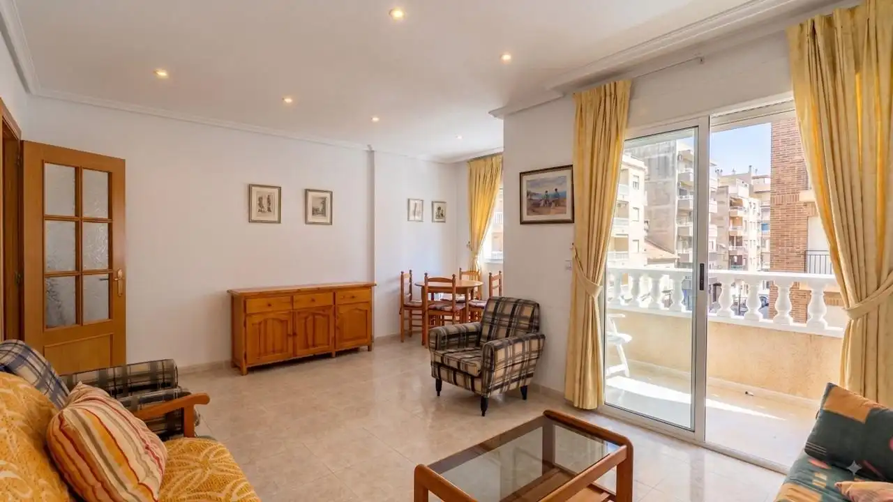 Apartamento con ascensor en venta en Calle APOLO, imagen 2