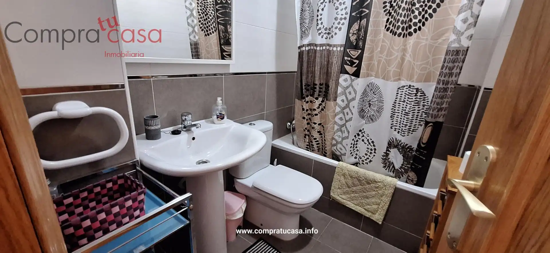 Bathroom of Flat for rent in Espirdo  with Heating, Terrace and Furnished