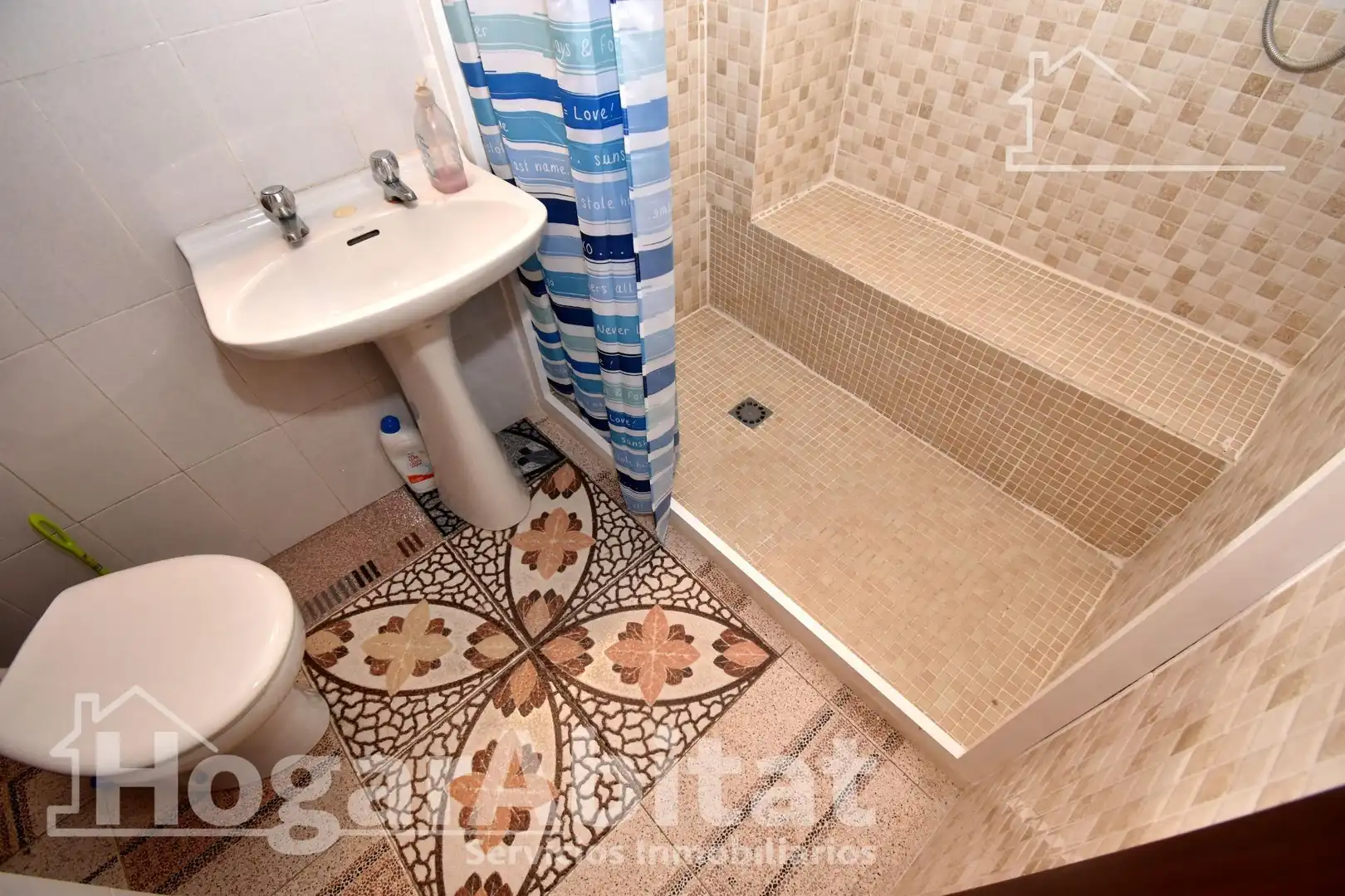 Bany de Casa o xalet en venda en Almazora / Almassora amb Terrassa i Moblat