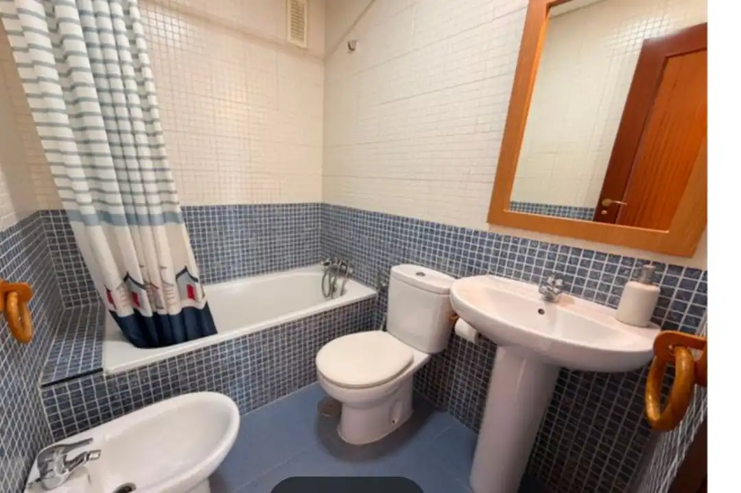 Baño de Piso en venta en Sevilla con Aire acondicionado, Jardín privado y Terraza