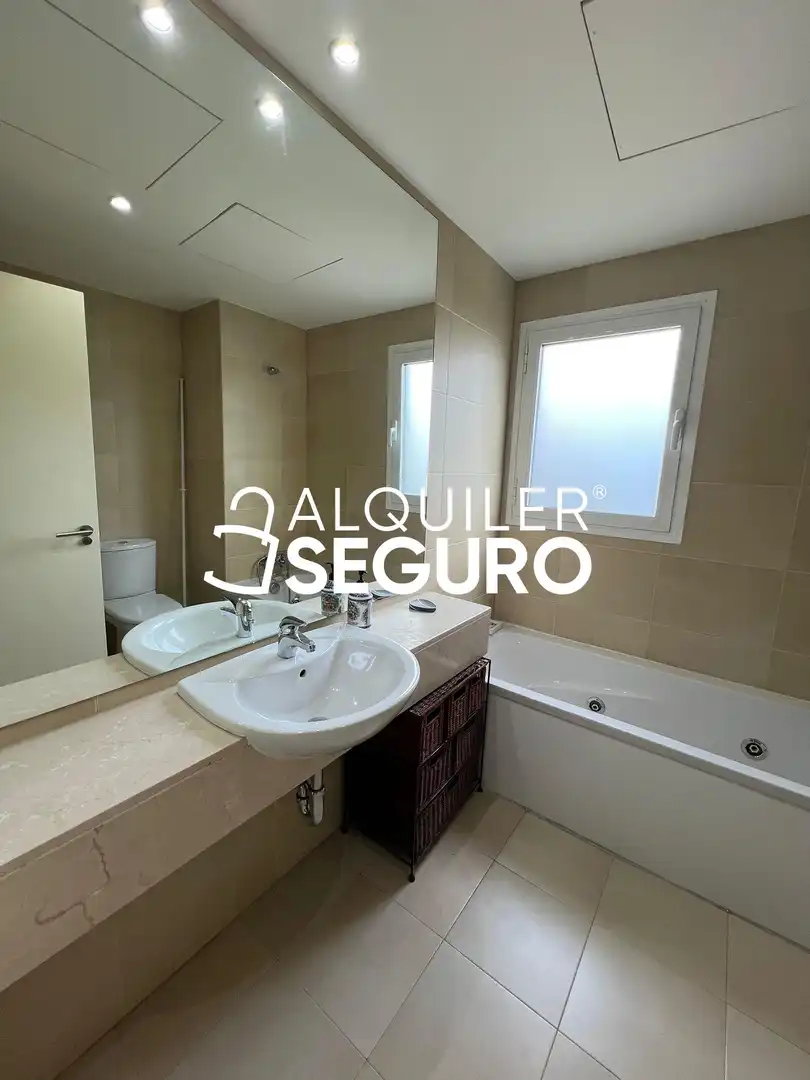 Pis amb piscina de lloguer a de Dulce Chacón, imagen 23