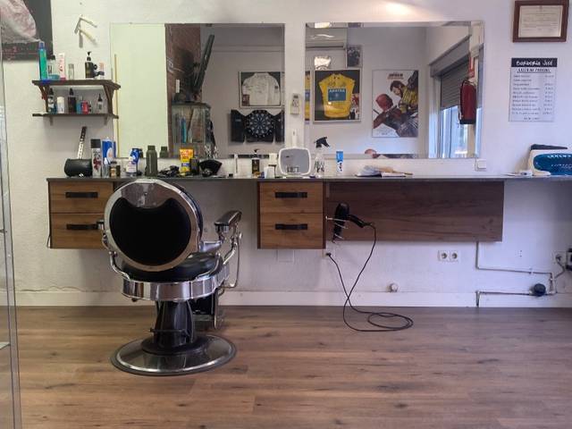 Local comercial en Venta en Calle del Poeta Villaespesa, 6 en Parque Europa - Los Pitufos