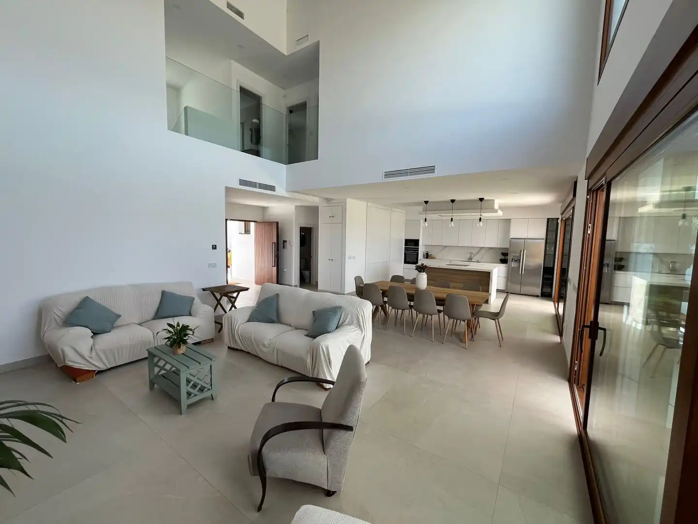 Sala de estar de Casa o chalet en venta en Colmenar con Aire acondicionado, Jardín privado y Terraza