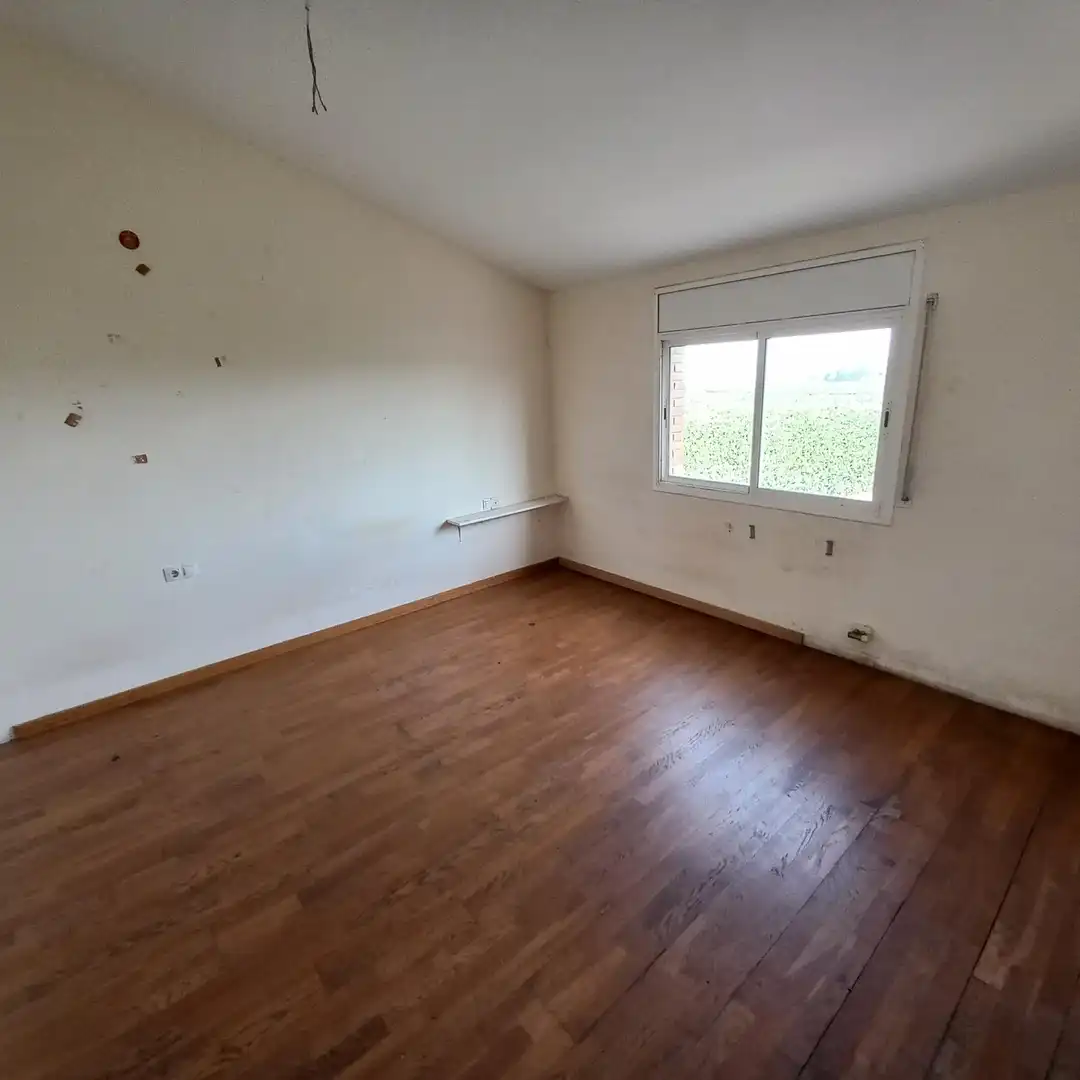Dormitori de Casa o xalet en venda en La Granada
