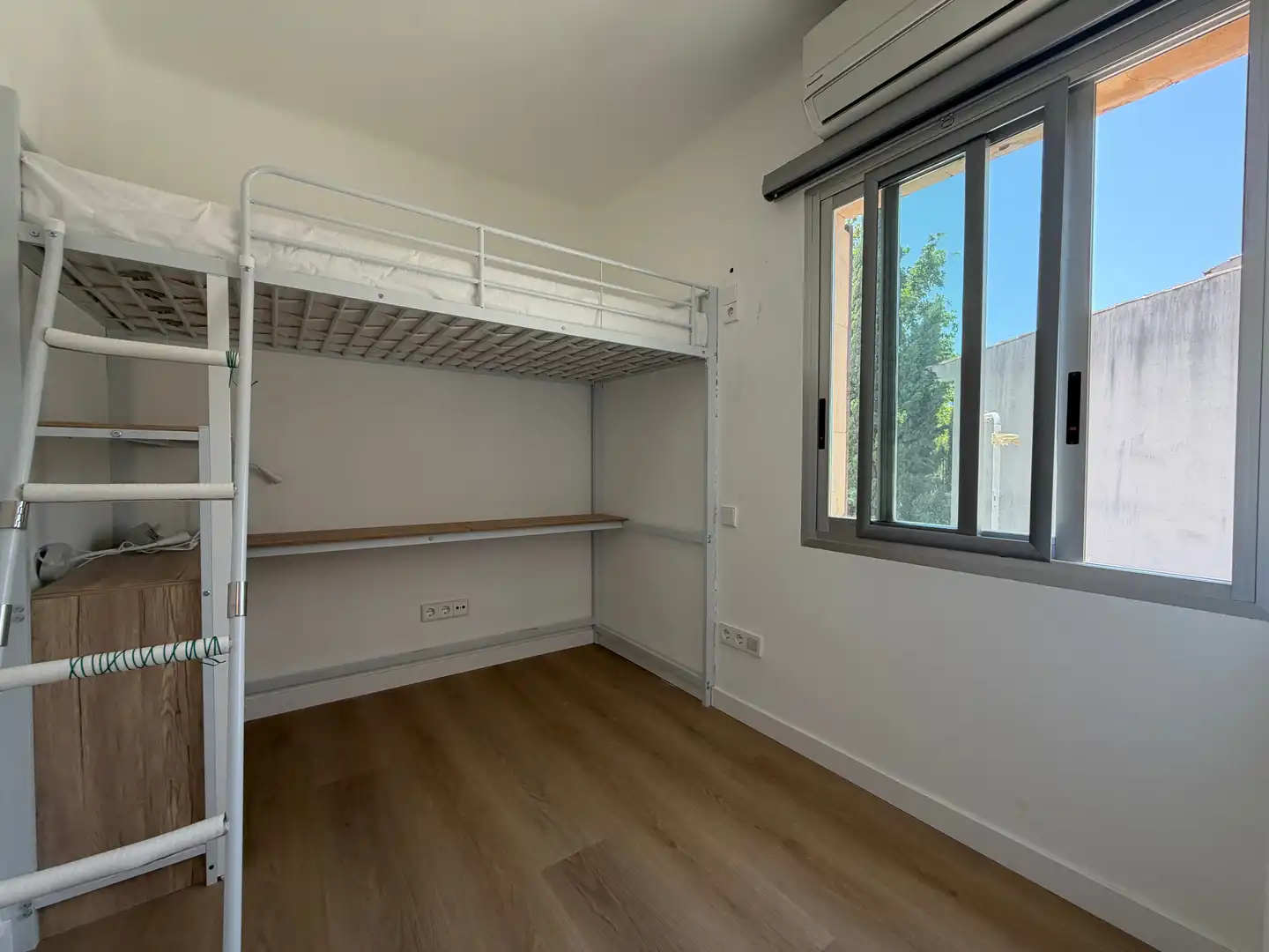 Habitación de Piso de alquiler en  Palma de Mallorca con Aire acondicionado, Terraza y Trastero