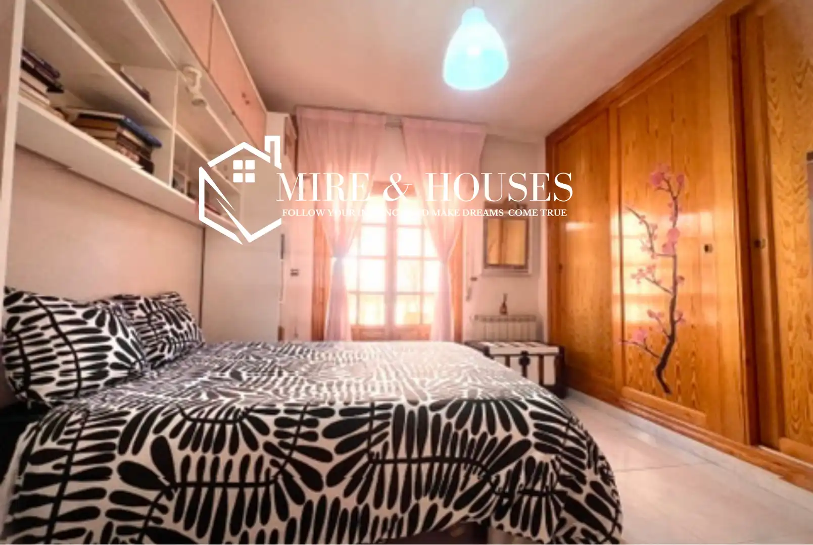 Habitación de Casa adosada en venta en El Molar (Madrid) con Calefacción, Jardín privado y Terraza