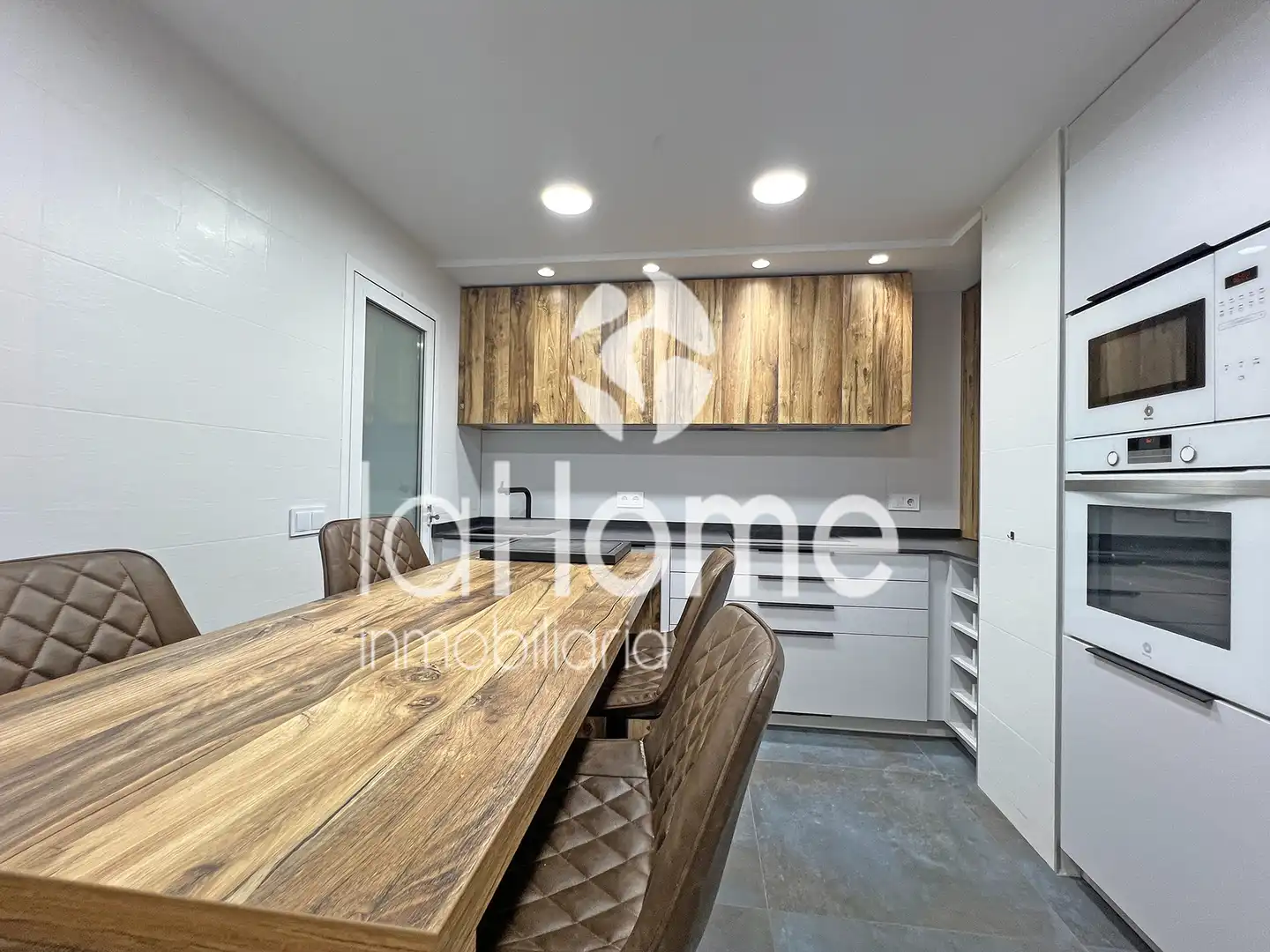 Cocina de Piso de alquiler en Paterna con Aire acondicionado, Parquet y Terraza