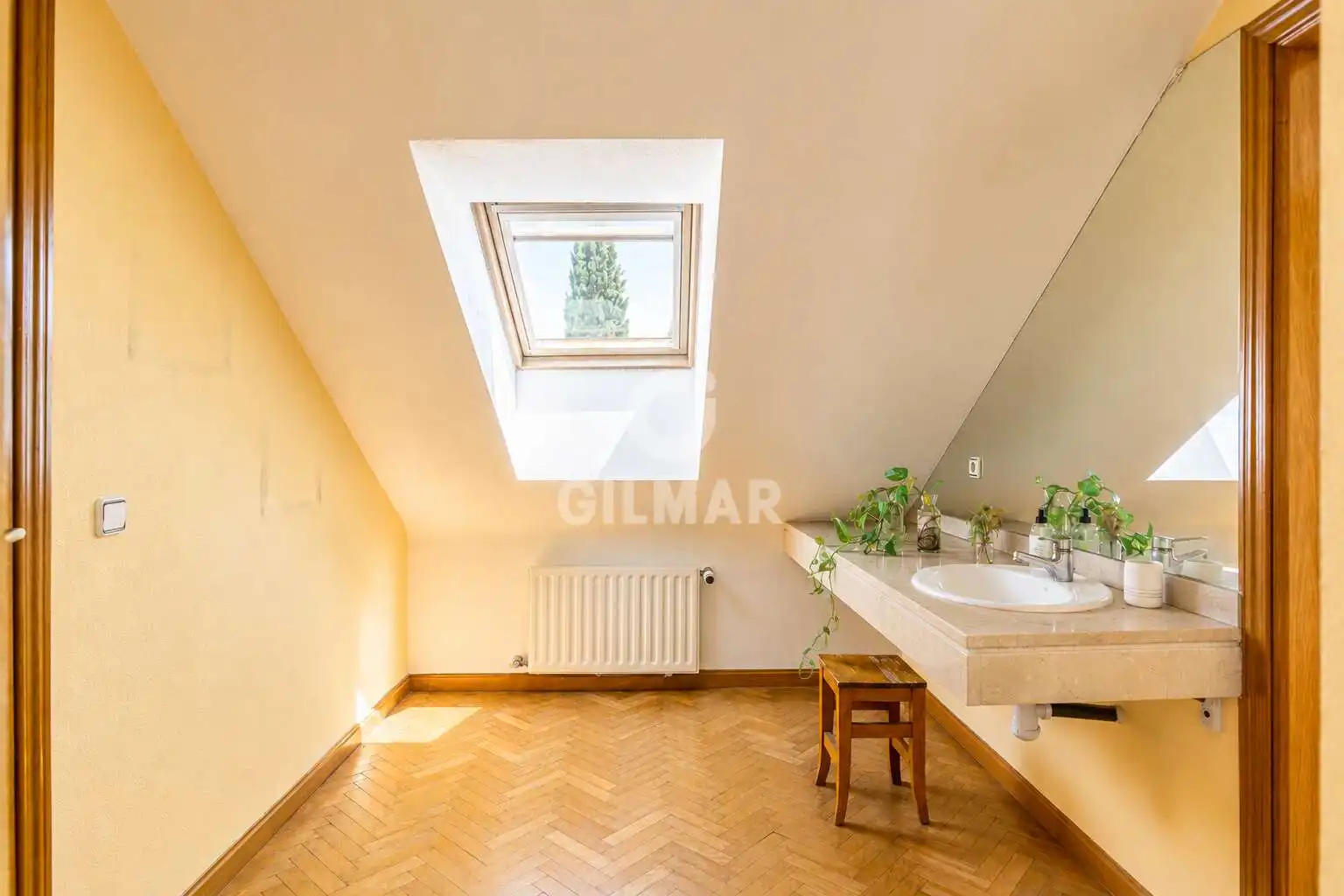 Bedroom of Flat for sale in Boadilla del Monte  with Heating, Private garden and Storage room