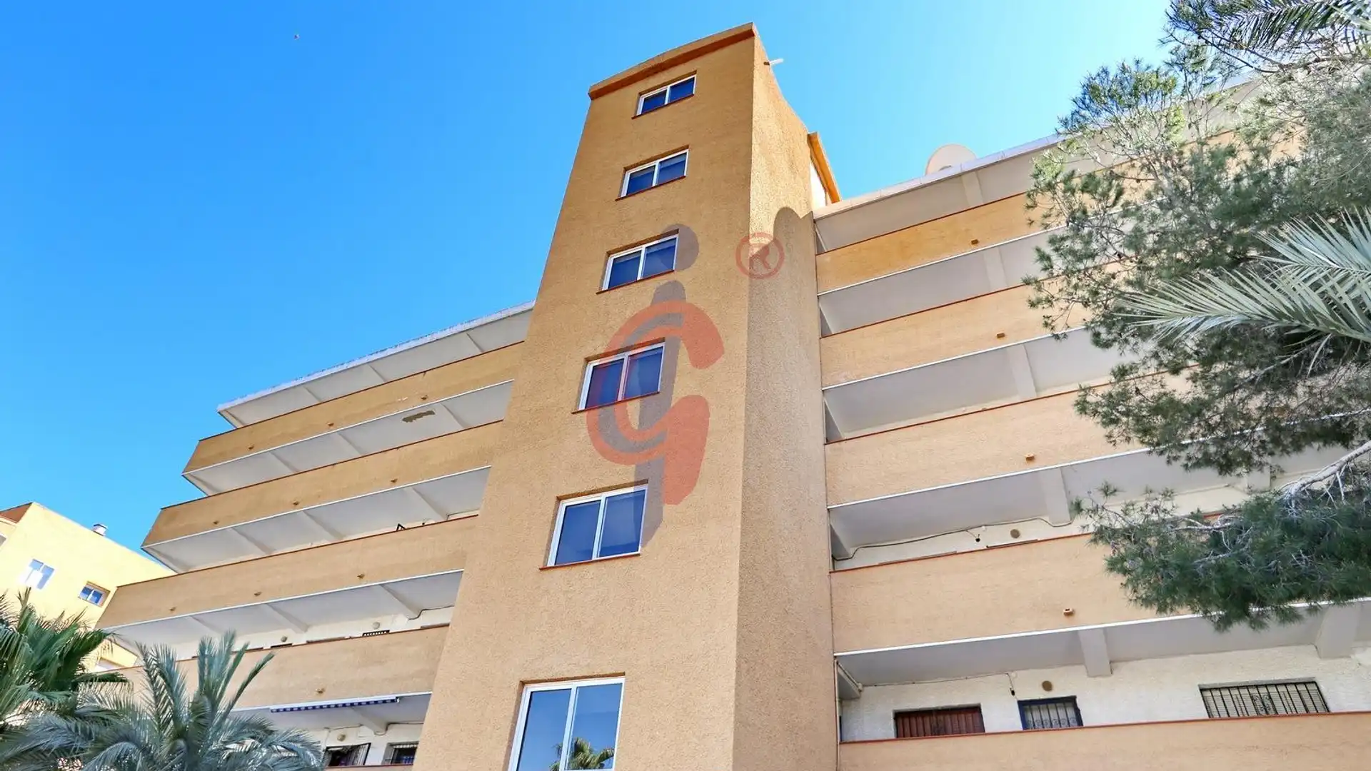 Außenansicht von Wohnung zum Verkauf in Guardamar del Segura mit Möbliert