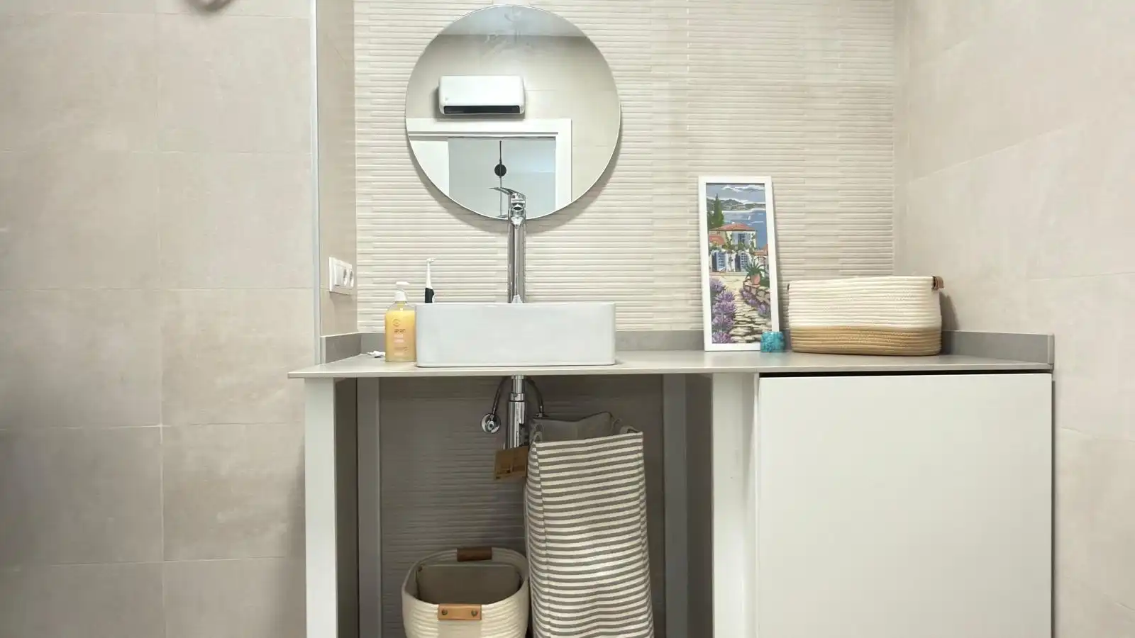 Bathroom of Flat for sale in Castellón de la Plana / Castelló de la Plana  with Air Conditioner and Terrace
