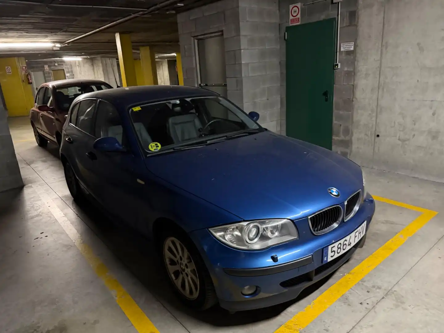 Parkplatz von Wohnung zum Verkauf in Mataró mit Klimaanlage, Heizung und Parkett