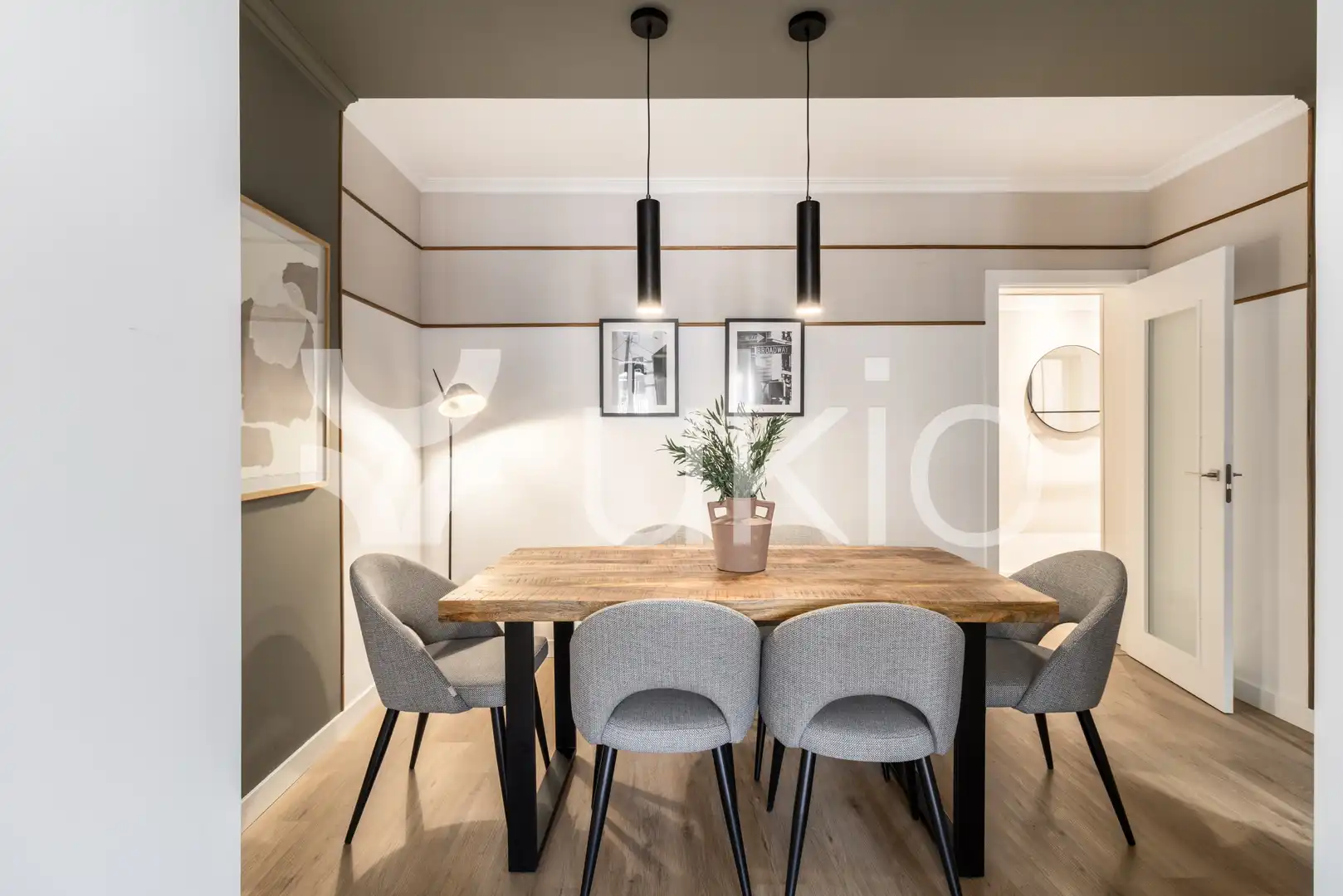 Dining room of Apartments for rent in Madrid  with Heating, Furnished and Oven