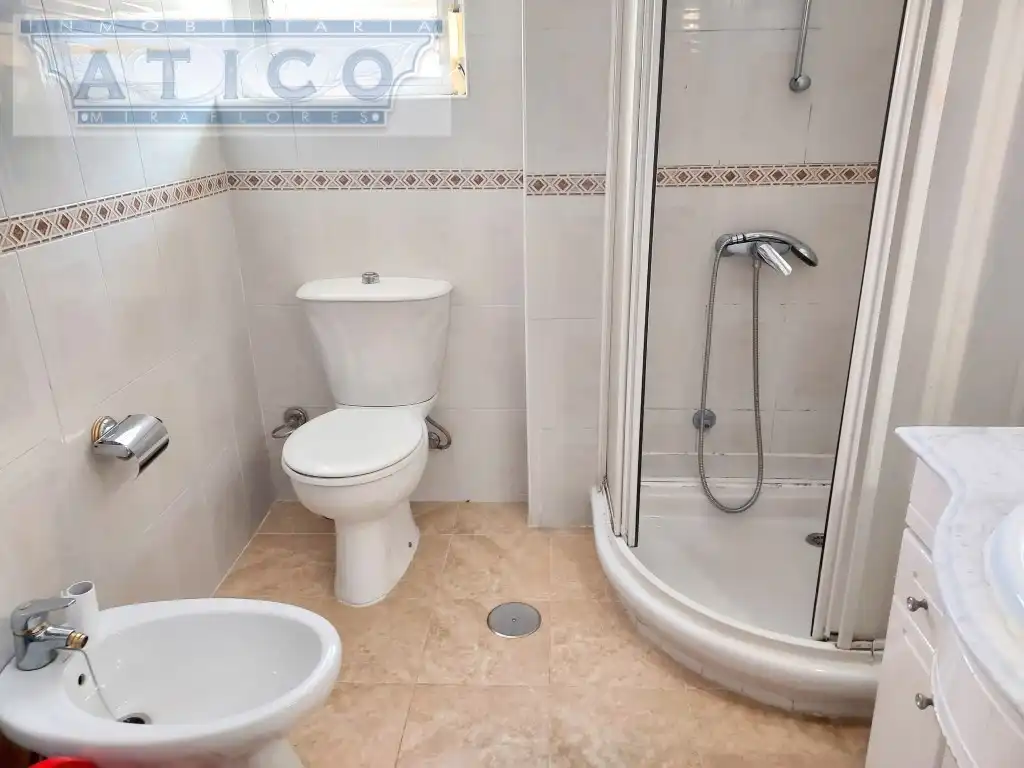 Bathroom of Flat for sale in Sevilla