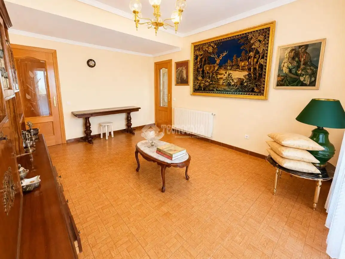 Sala d'estar de Pis en venda en Madrid amb Terrassa i Traster