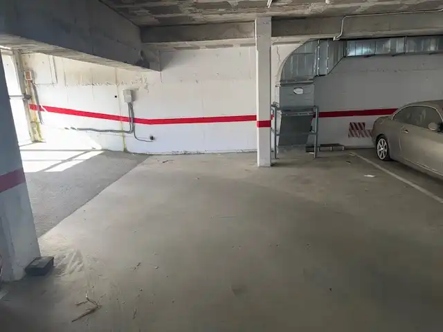 Aparcament en venda a DE LA BOMBA, 3, imagen 4