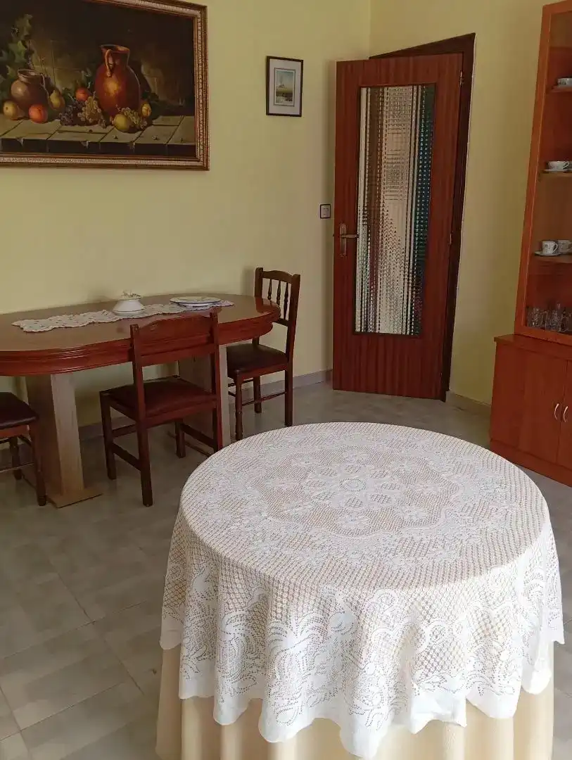Dining room of Flat for rent in El Cañavate    with Air Conditioner, Furnished and Oven