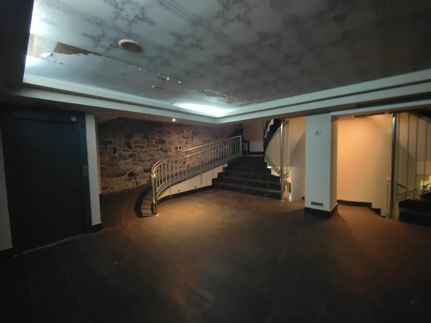 Commercial properties for rent in Vigo   with Air Conditioner