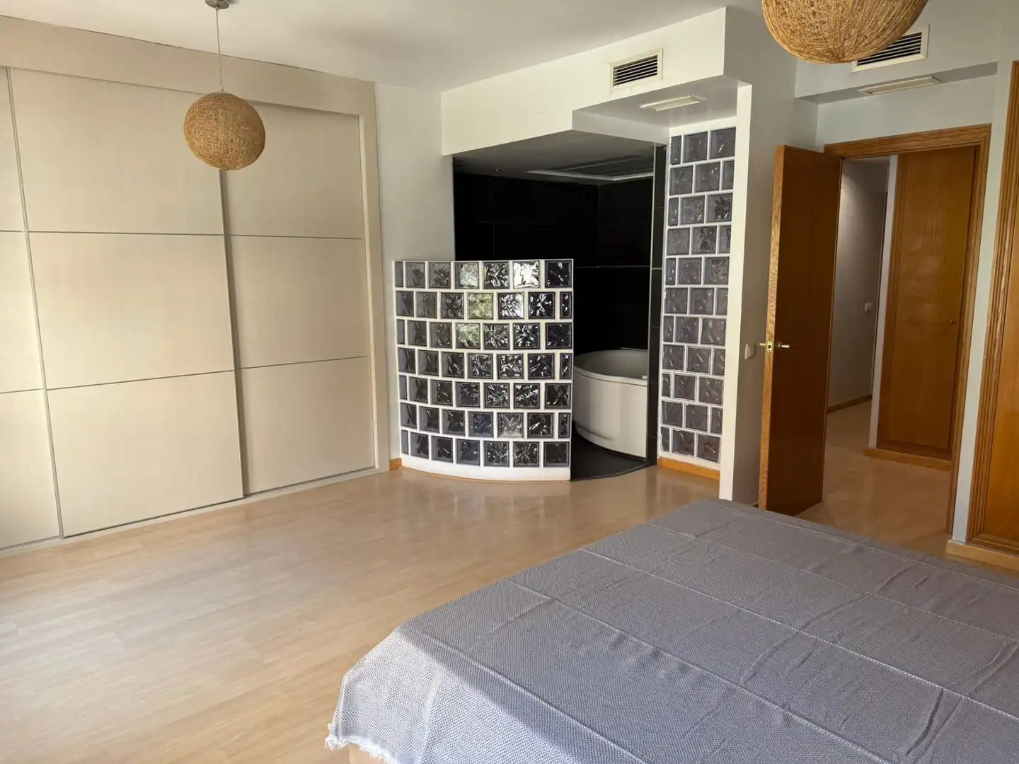 Flat for rent in Valterna