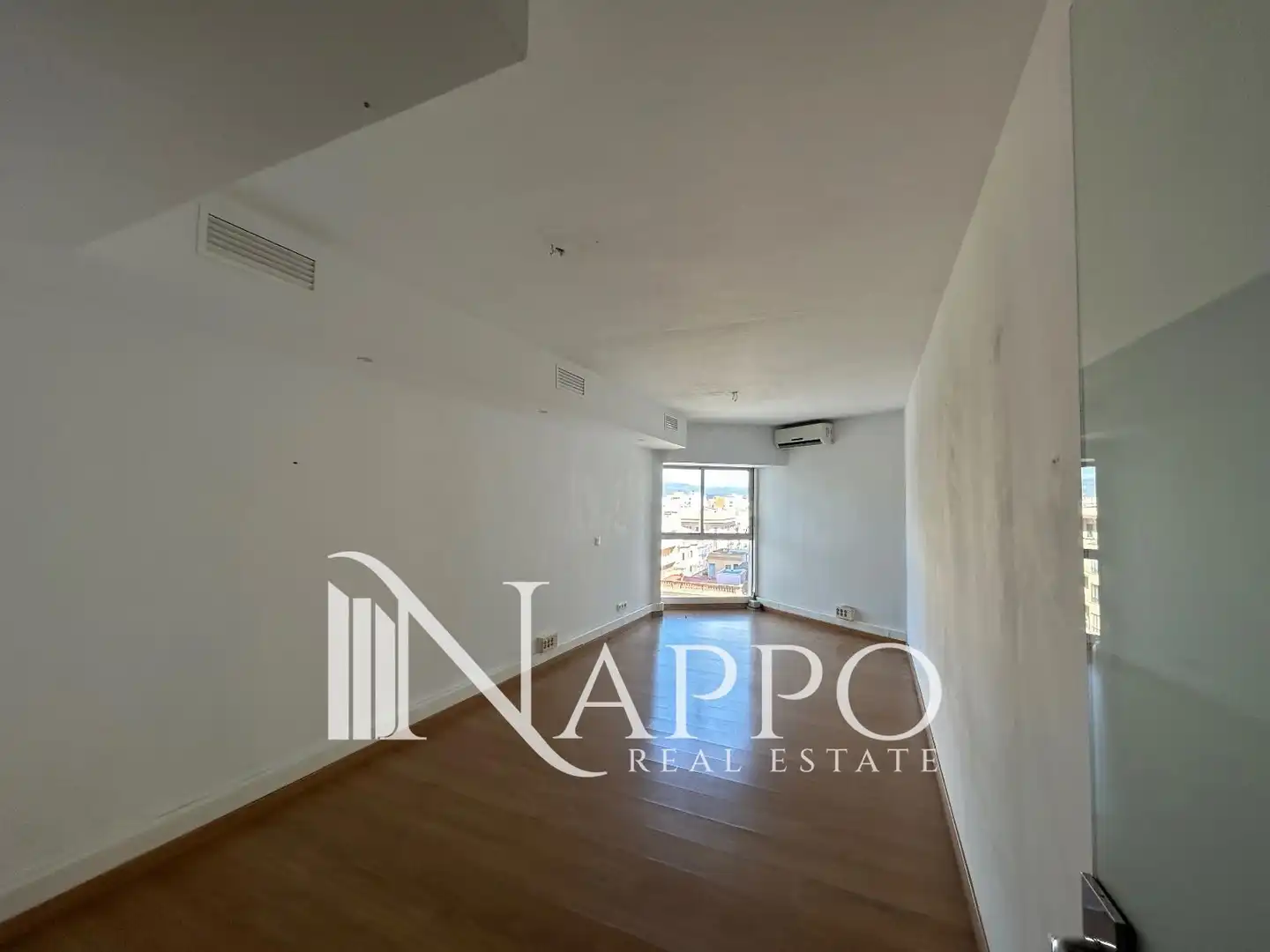Office space with lift to rent in Alexandre Rosselló, imagen 11