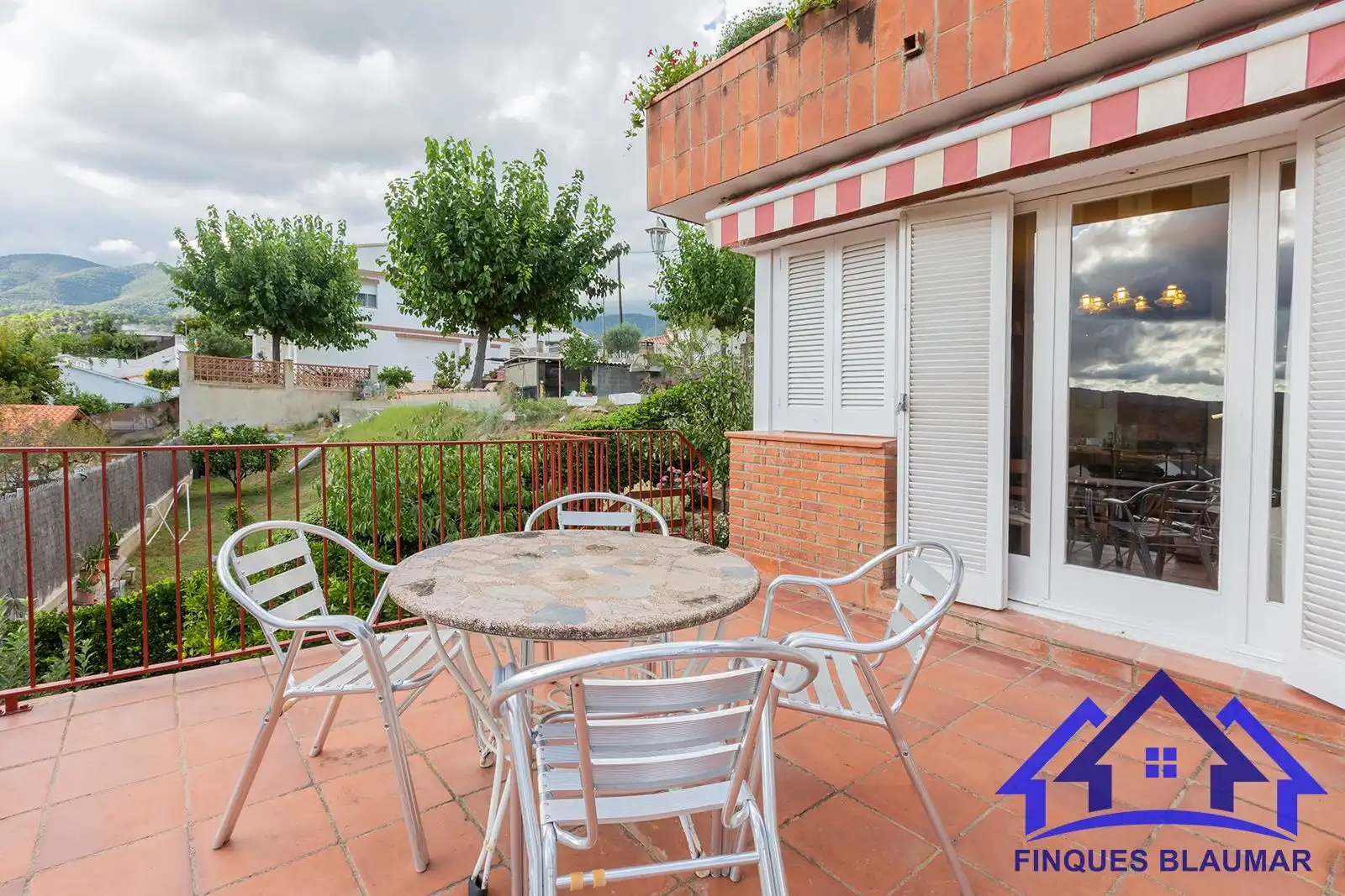 Terrassa de Casa o xalet en venda en Sant Iscle de Vallalta amb Calefacció, Jardí privat i Terrassa