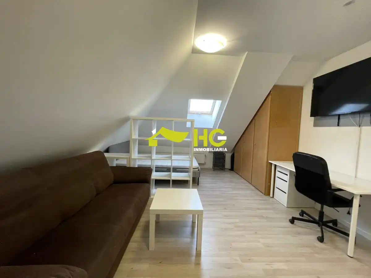 Dormitori de Estudi de lloguer en Villaviciosa de Odón amb Aire condicionat, Calefacció i Parquet