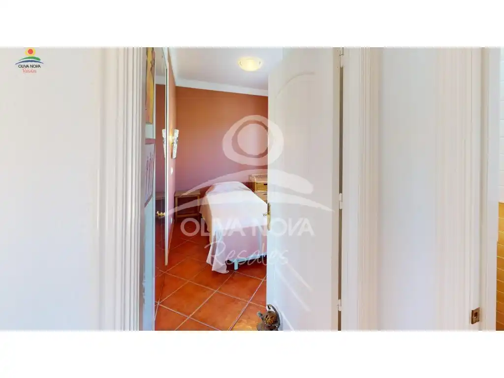 Casa o xalet en venda en Oliva amb Jardí privat, Terrassa i Piscina