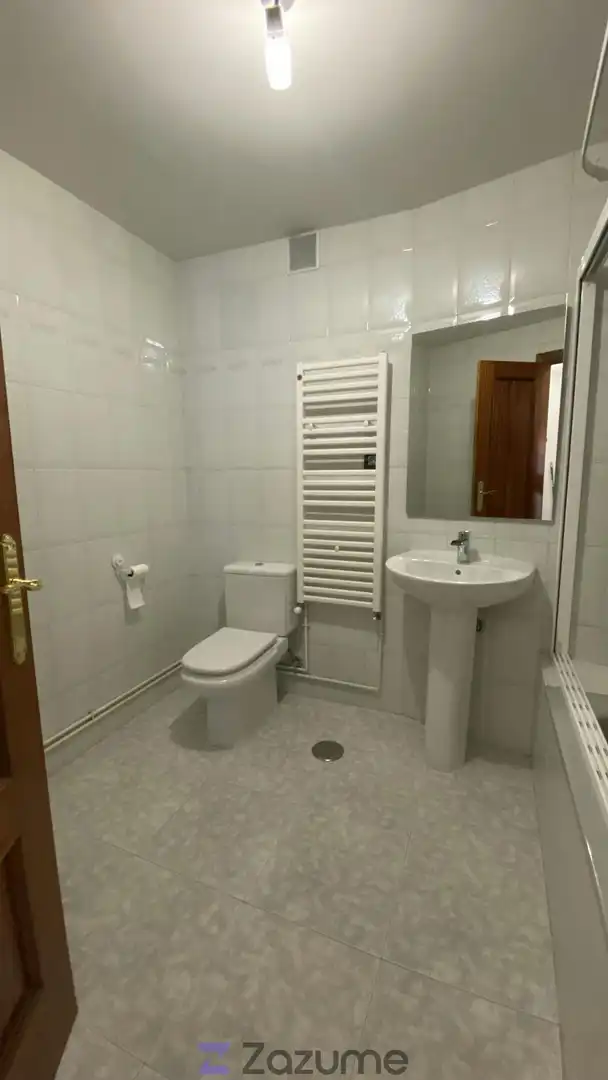 Flat for rent in C. Tamujar, Tres Olivos - La Piedad