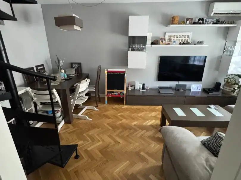 Sala d'estar de Àtic en venda en Villa de Vallecas