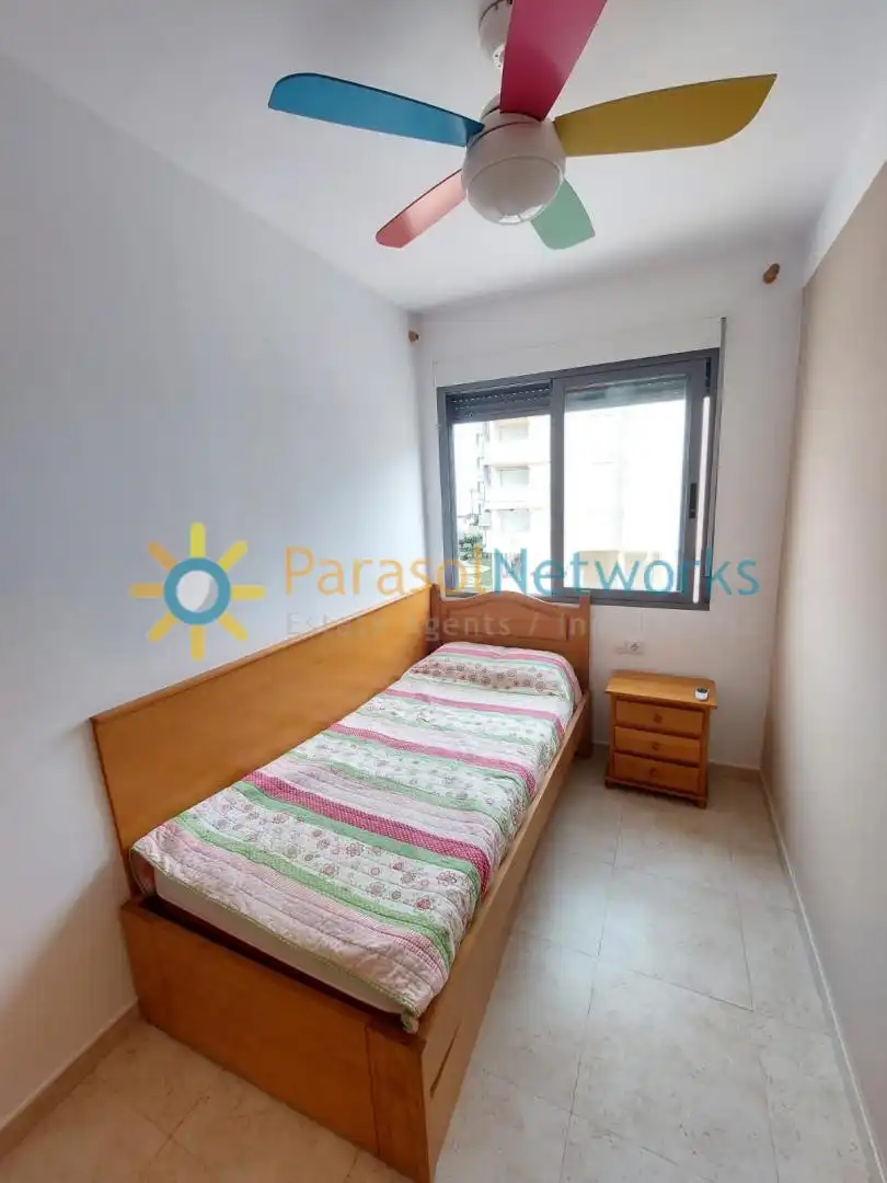 Schlafzimmer von Wohnungen zur Miete in Guardamar de la Safor mit Klimaanlage, Heizung und Terrasse
