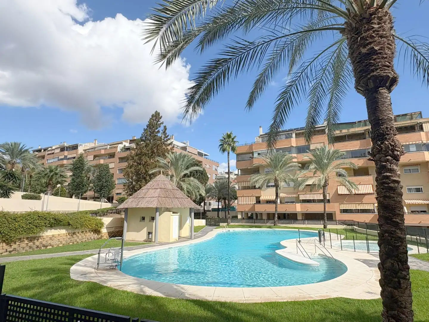 Flat for sale in Calle Andres Segovia, El Pinillo