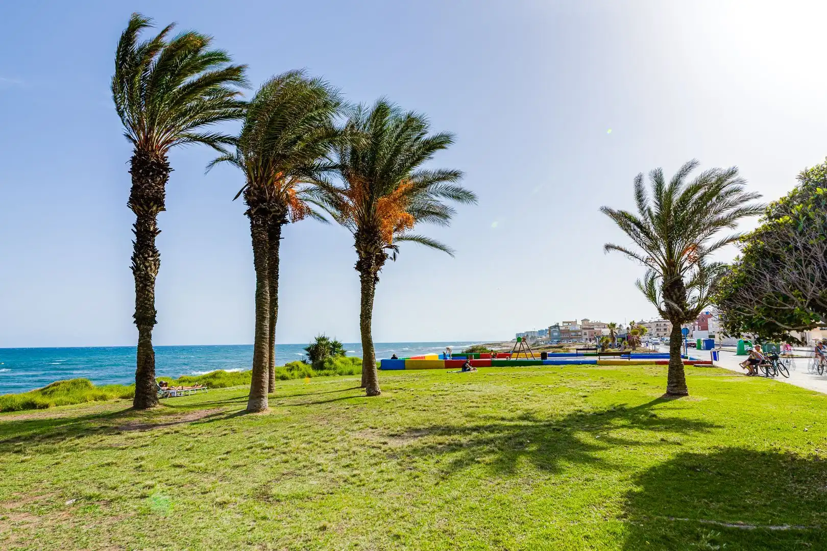 Vista exterior de Apartamento en venta en Torrevieja con Terraza, Trastero y Amueblado