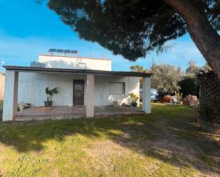 Vista exterior de Finca rústica en venda en Talavera de la Reina amb Jardí privat i Terrassa