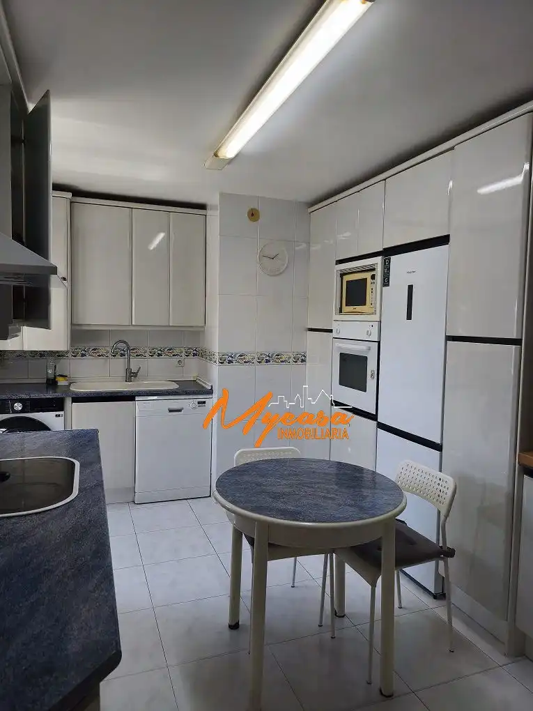 Küche von Wohnung zur Miete in Villaviciosa de Odón mit Klimaanlage, Heizung und Terrasse
