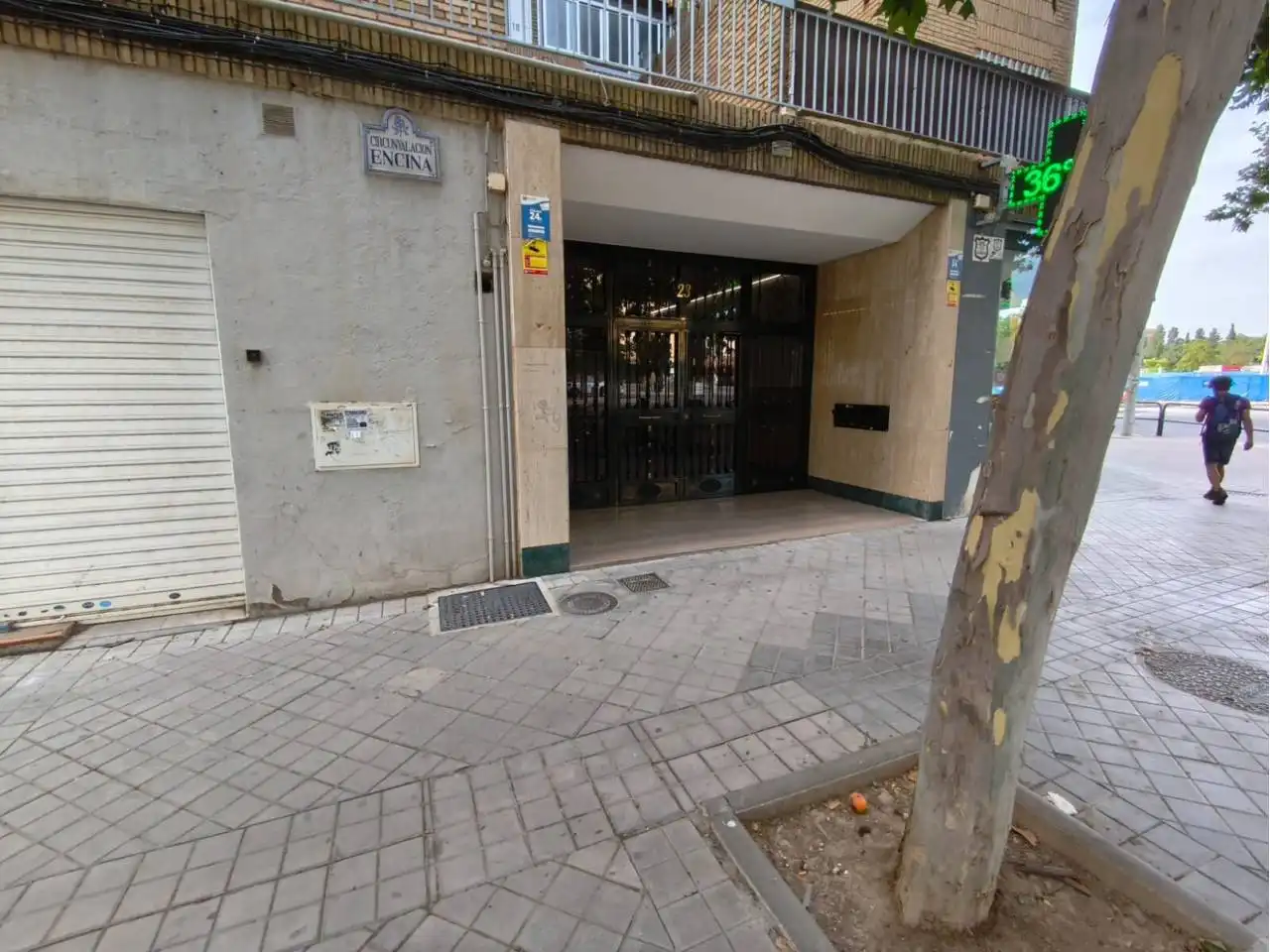 Aparcament de Pis en venda en Granada amb Terrassa