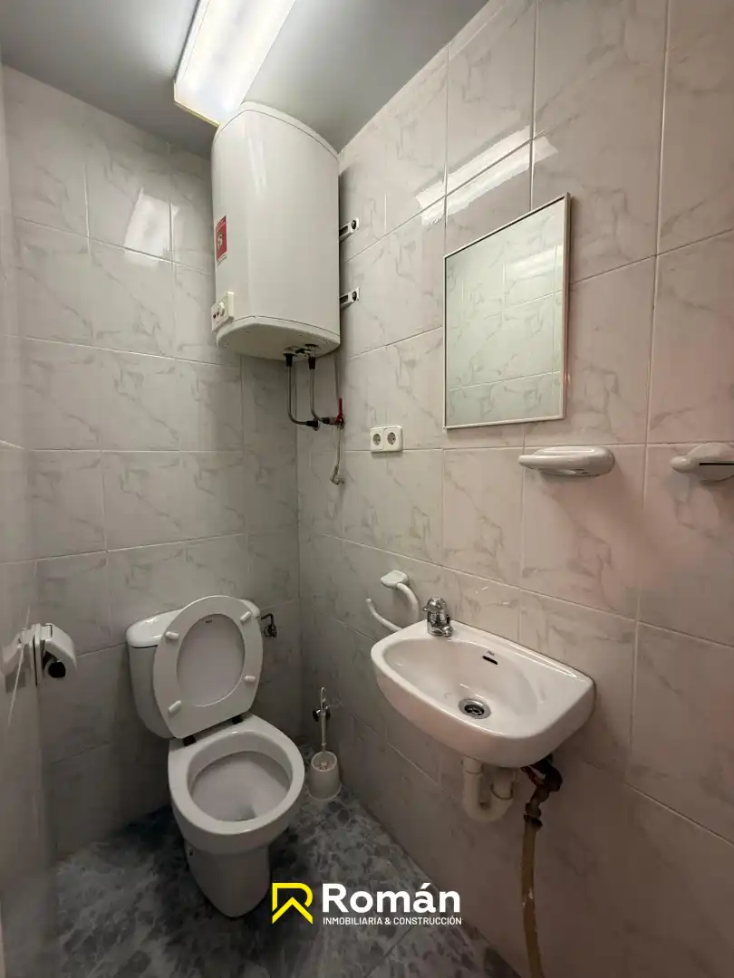 Local comercial en venta en Plaza Rio Arga 7, imagen 10