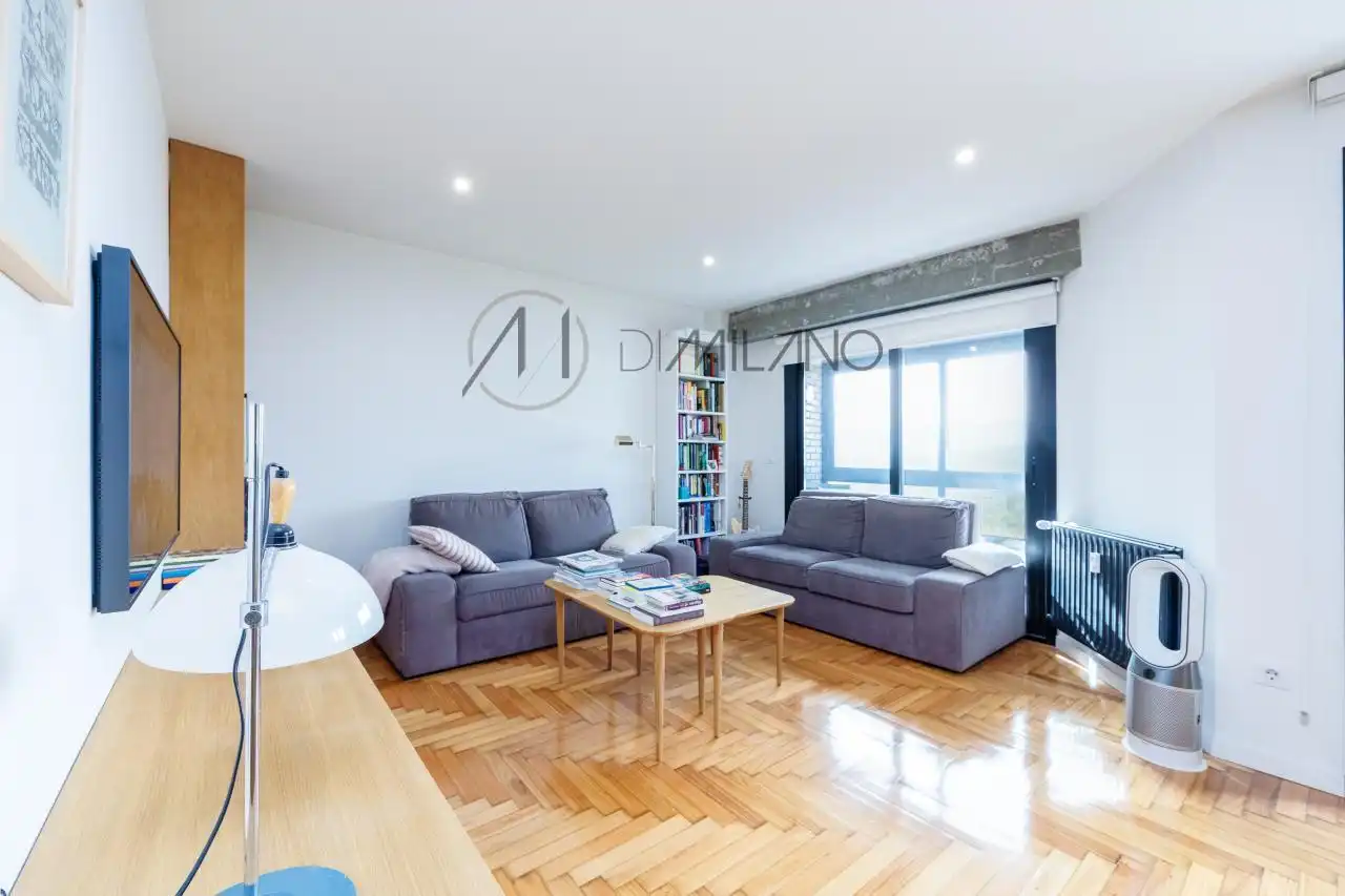 Sala d'estar de Pis en venda en Vigo  amb Calefacció, Parquet i Terrassa