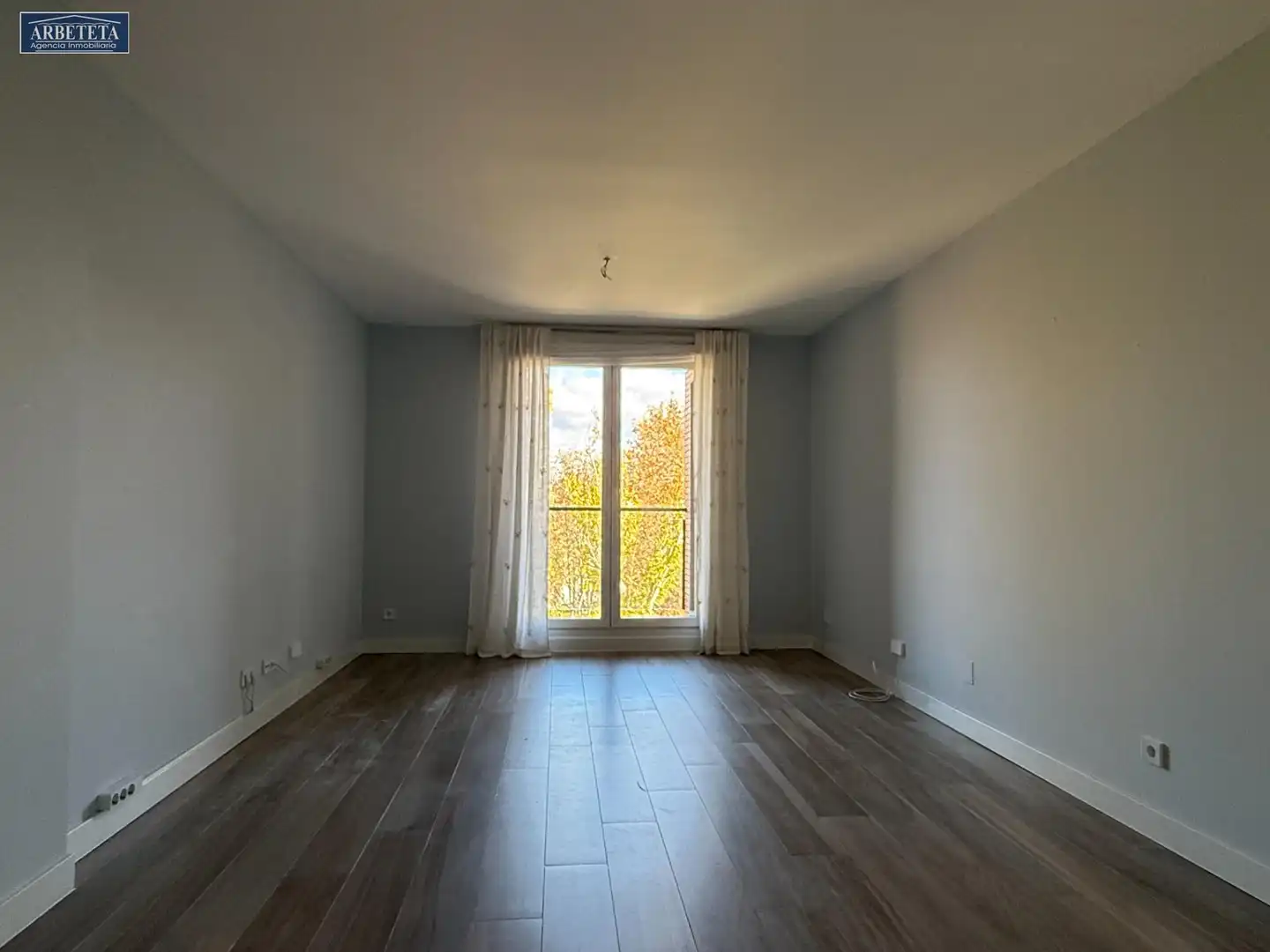 Habitación de Piso en venta en Guadalajara con Calefacción y Balcón