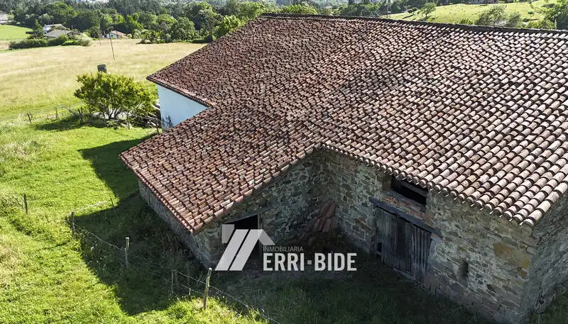 Außenansicht von Country house zum Verkauf in Maruri-Jatabe mit Privatgarten und Abstellraum