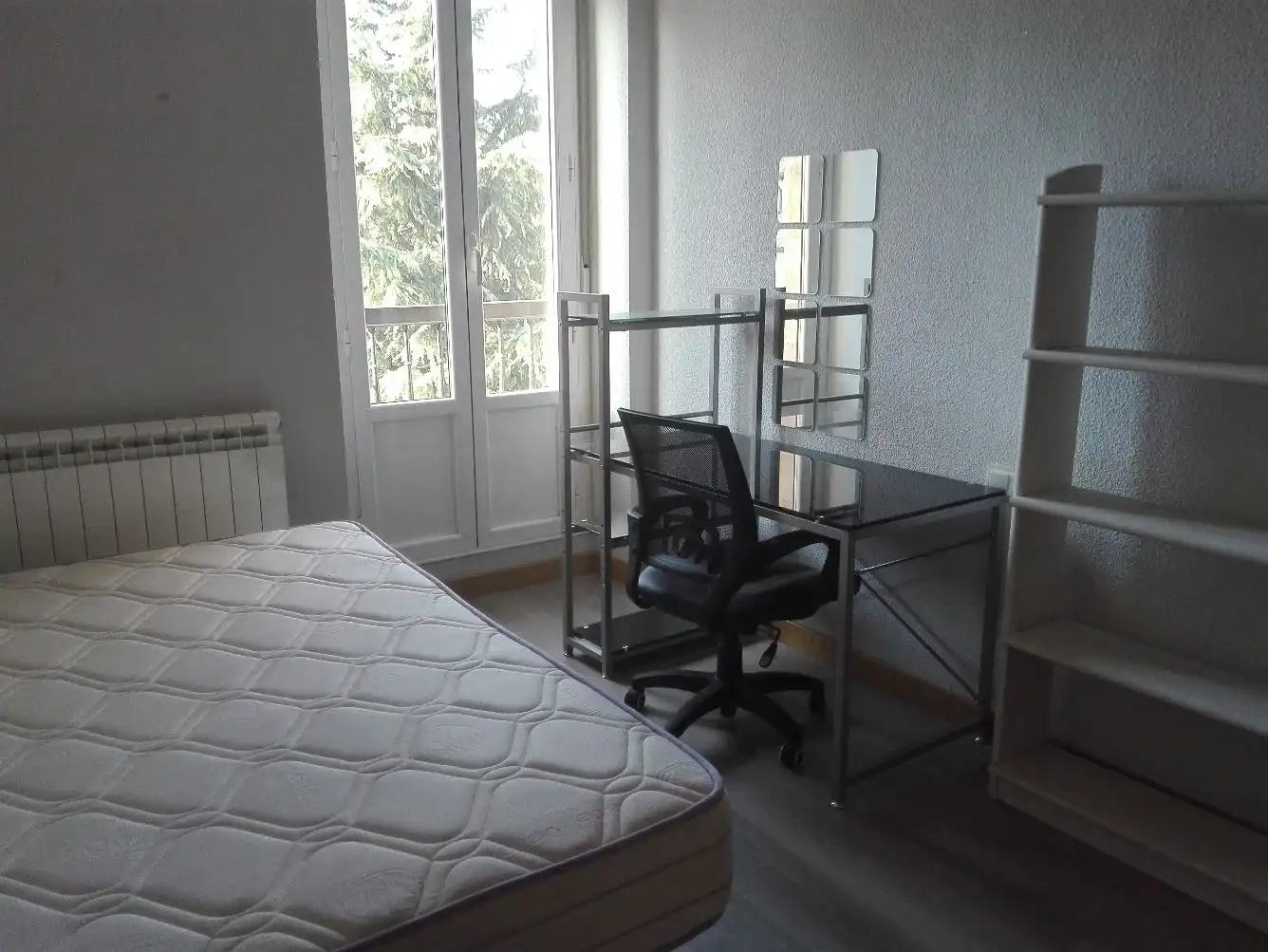 Bedroom of Flat for rent in Salamanca Capital  with Heating, Parquet flooring and Furnished