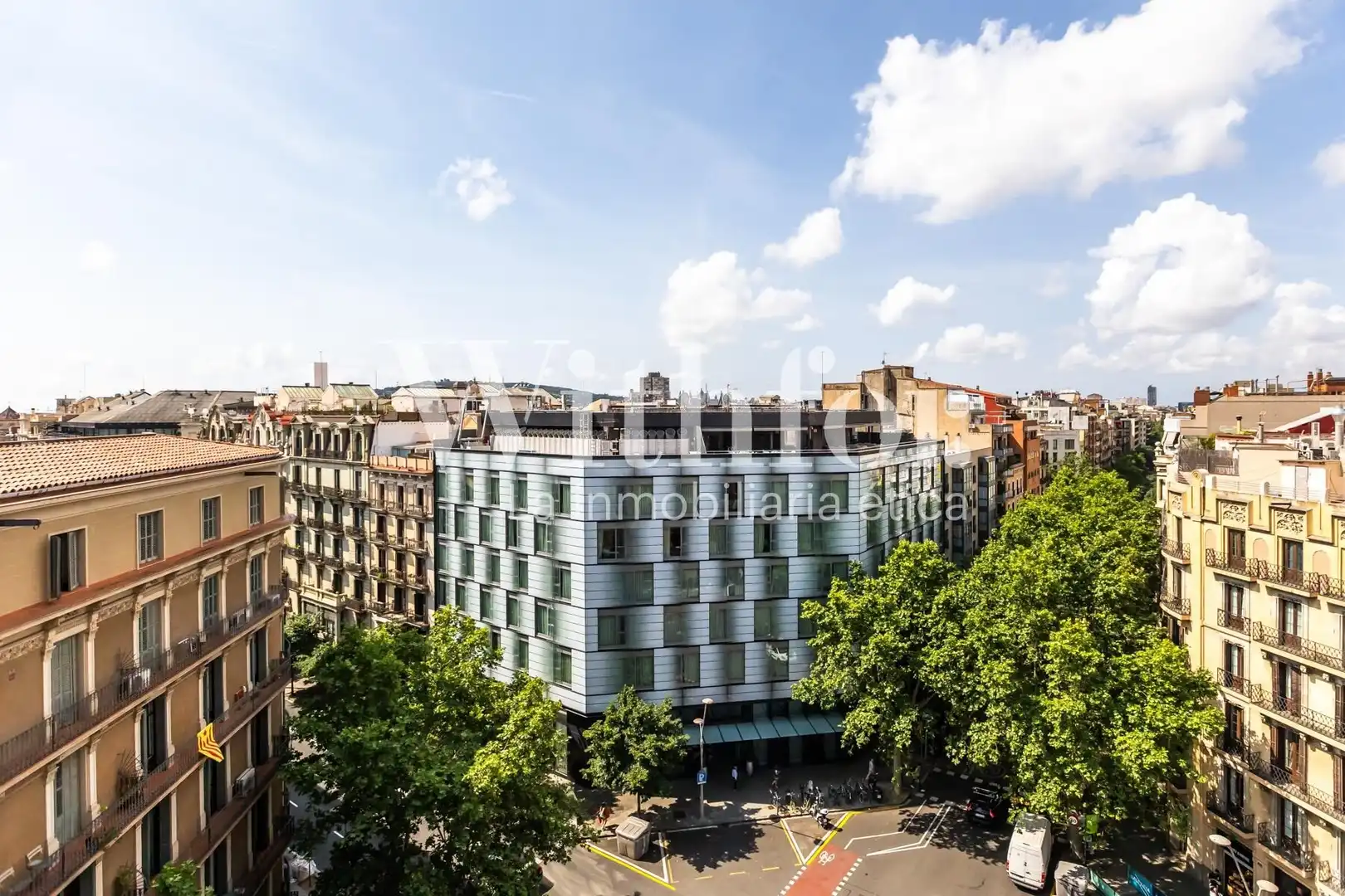 Vista exterior de Ático en venta en Barcelona con Calefacción, Terraza y Balcón